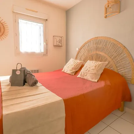 Calia By Pom, Parking, Piscine